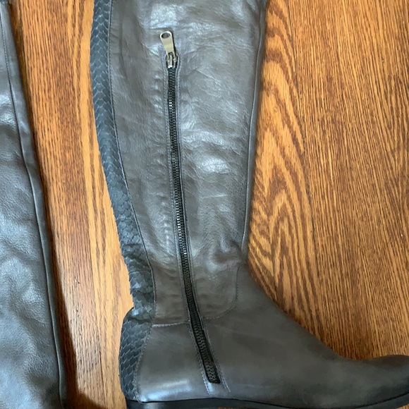 Ron White Dark Grey Tall Leather Boots - Picture 5 of 9